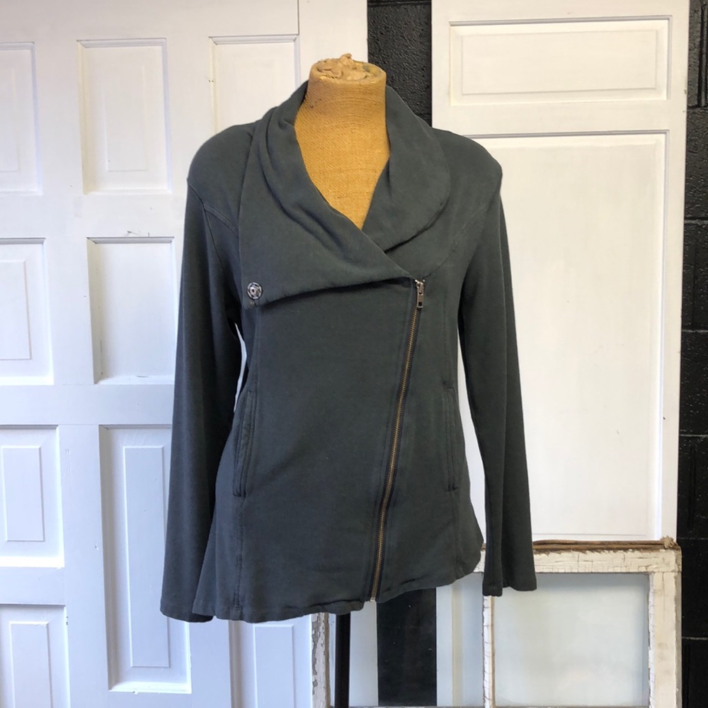 Blue Canoe Organic Asymetric Zip Up Jacket XL